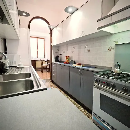 Apartment Casa Dell Agnello Acquario - Genovabnb It *